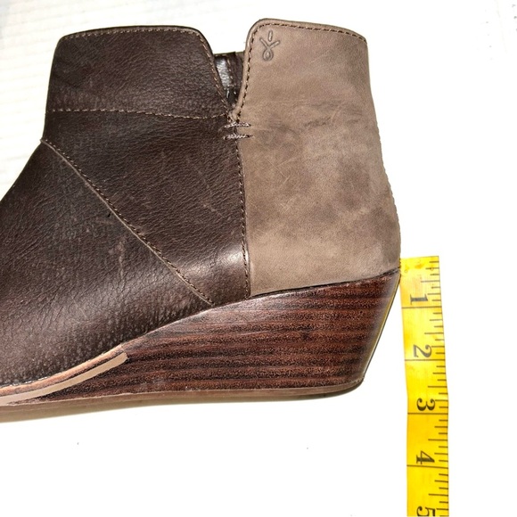 Emu Carlise Wedge Heel Ankle Booties Boots Brown Nubuck Leather Size 8.5 - Picture 11 of 13